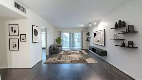 7575 Katy Fwy #103, Houston, TX 77024