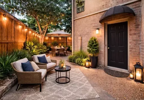 4637 Wild Indigo St #421, Houston, TX 77027