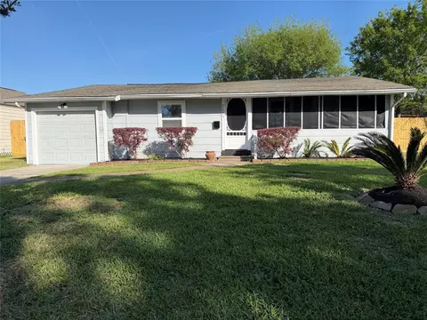 2281 Des Jardines St, Houston, TX 77023