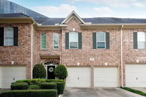 5886 Inwood Park Ct, Houston, TX 77057