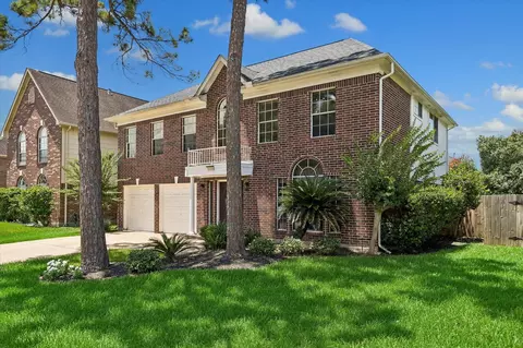 16326 Concord Falls Ln, Sugar Land, TX 77498