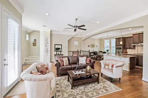 12255 Oxford Crescent Cir, Houston, TX 77082