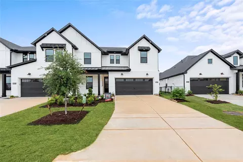 18207 W Shoreline Vista Ln, Cypress, TX 77433
