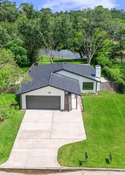 4431 Ravine Dr, Friendswood, TX 77546
