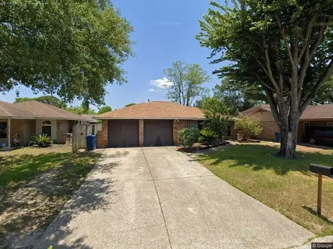 1918 Deerhurst Ln, Houston, TX 77088