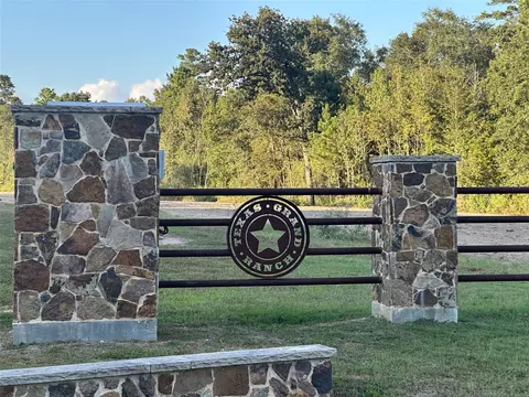 4 11-44 Sundog Rd # A, Huntsville, TX 77340