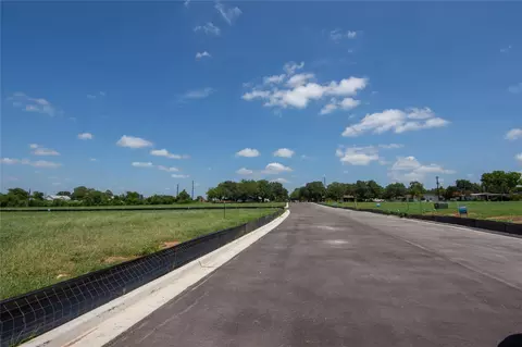513 Trend View Dr, Weimar, TX 78962 photo 8