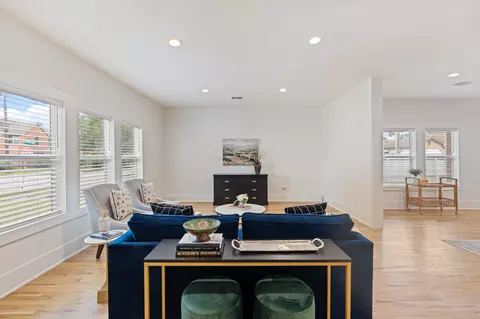 2801 Rosewood St, Houston, TX 77004