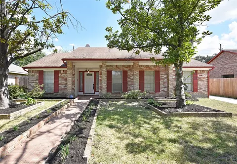 10214 Trade Winds Dr, Houston, TX 77086