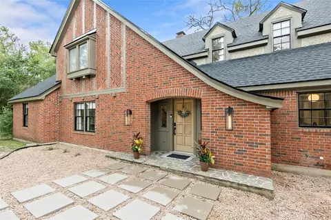 6 Ranchero Rd, College Station, TX 77845