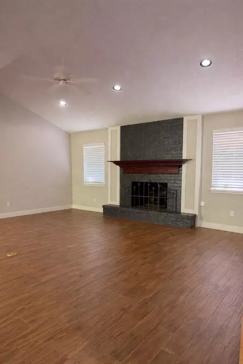 Living - 19103 Whitewood Dr, Spring, TX 77373 photo 3 of 6