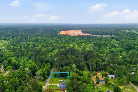 2 Rollingwood Loop # -B, Conroe, TX 77303 photo 4