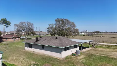8820 Michael St, East Bernard, TX 77435