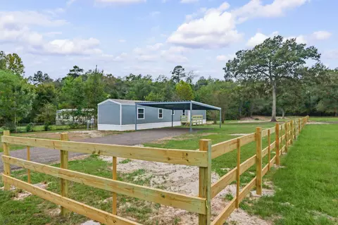 Exterior - 164 Tripletree St, Lufkin, TX 75904 photo 2 of 8
