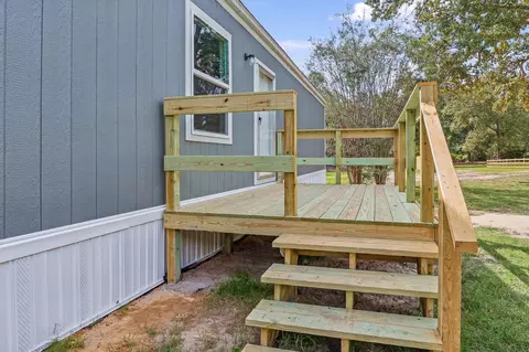 Exterior - 164 Tripletree St, Lufkin, TX 75904 photo 4 of 8