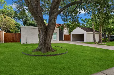 10722 Ella Lee Ln, Houston, TX 77042
