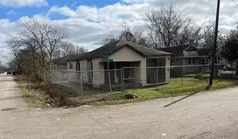 2124 Staples St, Houston, TX 77026