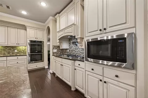 Kitchen - 3835 Dortmund Dr, Spring, TX 77386 photo 3 of 5