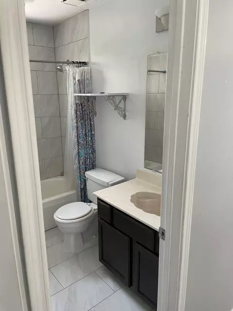 Bath - 3427 Ramsgate Dr, Spring, TX 77388 photo 2 of 2