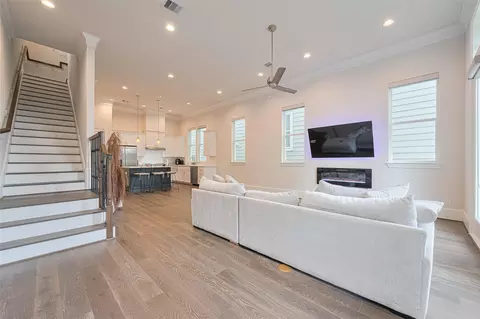 5308 S Capitol St, Houston, TX 77023