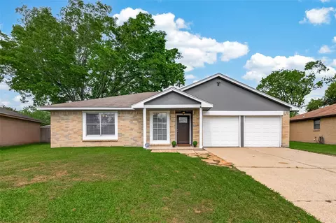 7419 S Choctaw St, Baytown, TX 77521