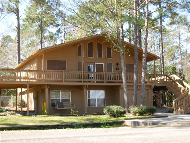 443 Harbor Dr, Onalaska, TX 77360 photo 1