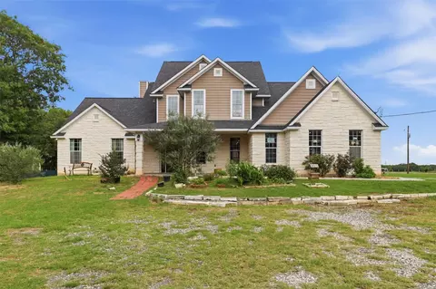 3860 Grapevine Dr, Bryan, TX 77807