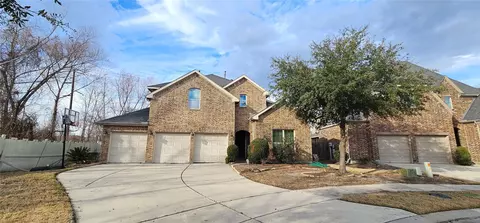 8107 Laughing Falcon Trl, Conroe, TX 77385