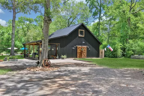 7273 Forest Hills Dr, Montgomery, TX 77316