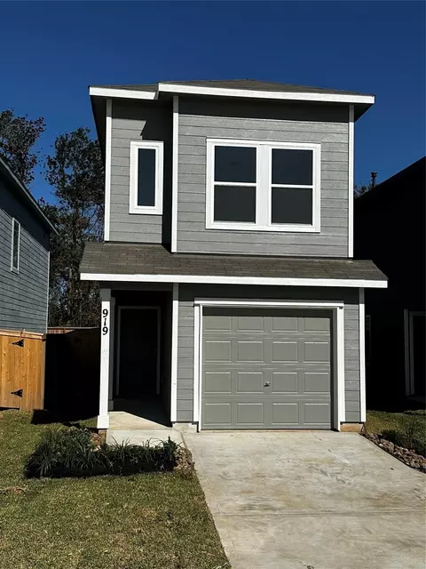 17119 Saxophone Ln, Conroe, TX 77306