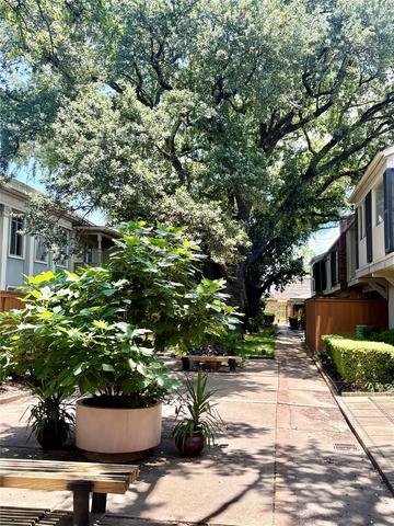 2595 Marilee Ln #6, Houston, TX 77057