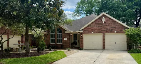 11 Auburn Path Dr, The Woodlands, TX 77382