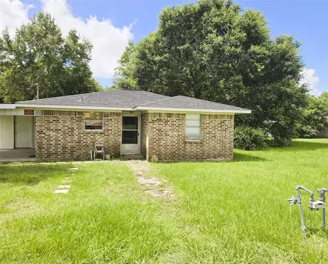 107 Cypress St, Trinity, TX 75862