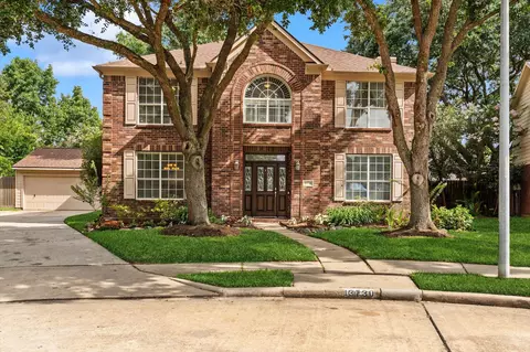 13730 Klamath Falls Dr, Houston, TX 77041