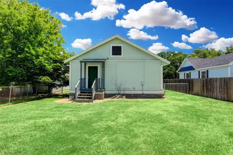 523 E Mulberry St, Angleton, TX 77515 photo 13