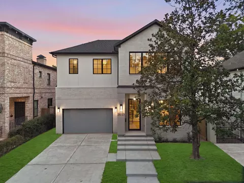 3023 Nottingham St, West University Place, TX 77005