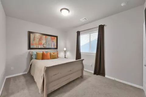 Bedroom - 17413 Turtleweed Ln, Conroe, TX 77385 photo 4 of 5