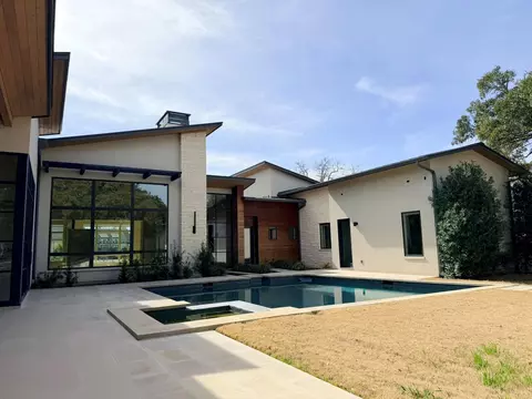 Exterior - 501 Delayne Dr, Austin, TX 78737 photo 11 of 14