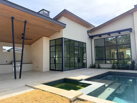 Exterior - 501 Delayne Dr, Austin, TX 78737 photo 6 of 9