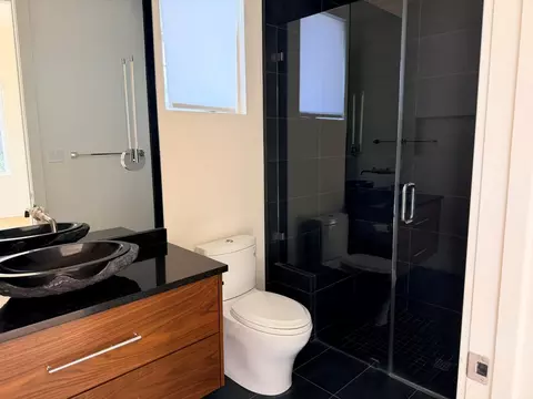 Bath - 501 Delayne Dr, Austin, TX 78737 photo 7 of 7