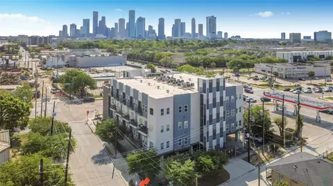1011 Studemont St #302, Houston, TX 77007