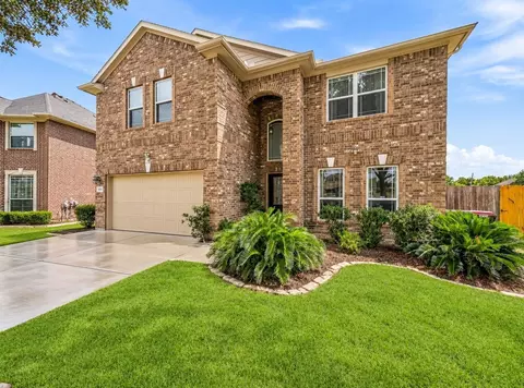 3011 Straight Elm St, Fresno, TX 77545