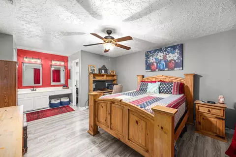 Bedroom - 21302 Bridgepoint Ln, Spring, TX 77388 photo 1 of 3