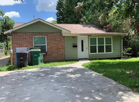 206 Frawley St, Houston, TX 77009