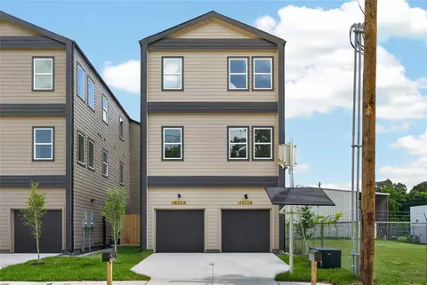4824 Creekmont Dr #A-B, Houston, TX 77091