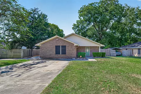 149 Hillside Dr, Liberty, TX 77575
