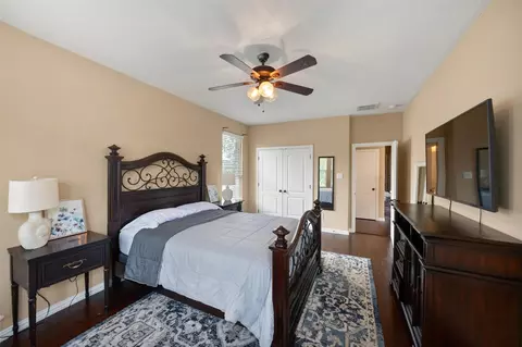 Bedroom - 5 Copper Cv, Conroe, TX 77304 photo 4 of 5