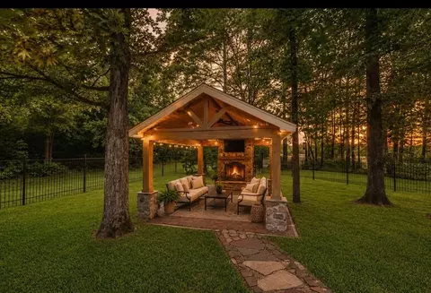 Exterior - 5 Copper Cv, Conroe, TX 77304 photo 7 of 7