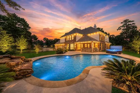 Exterior - 5 Copper Cv, Conroe, TX 77304 photo 6 of 7