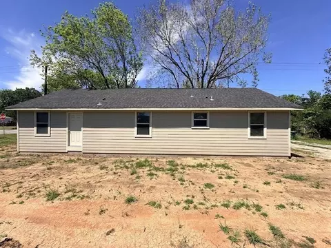 102 Elmfield St, Houston, TX 77047